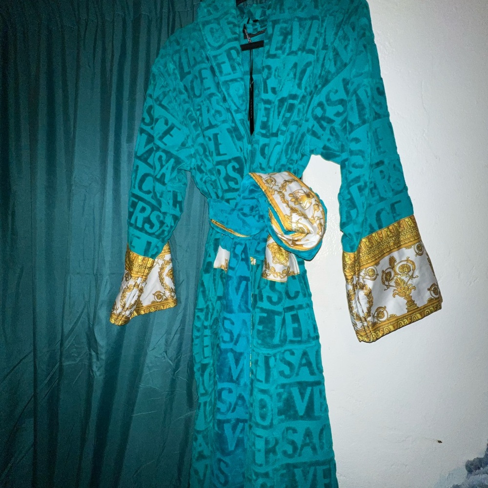 Versace Robe - Picture 2 of 2